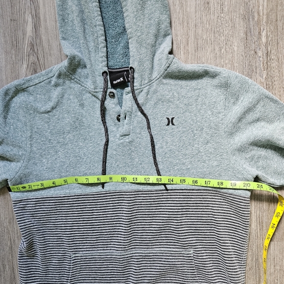 HURLEY Sage Green with Gray Striped Hooded Sweatshirt...size S - Picture 4 of 8